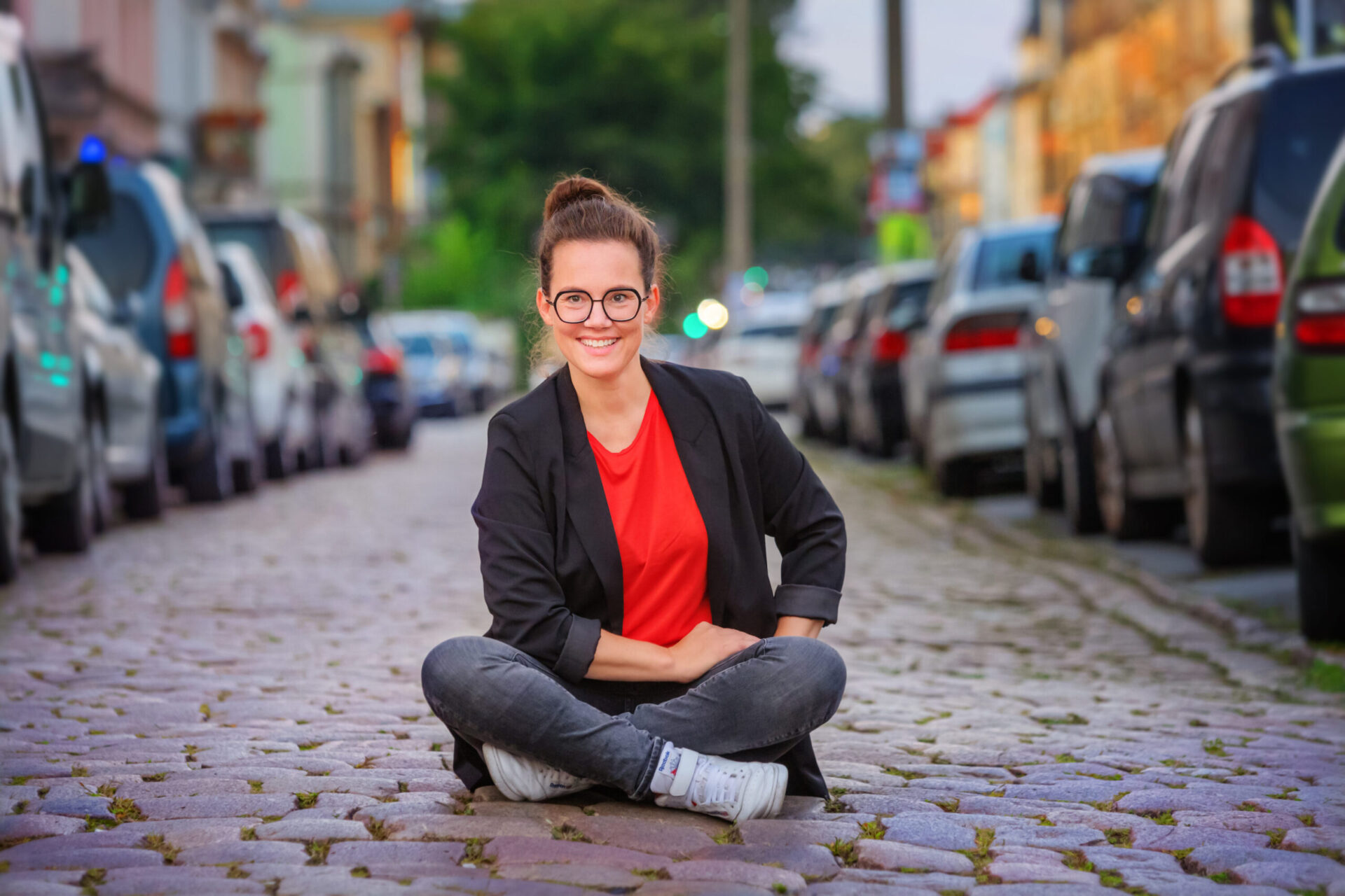 Katja Diehl: „Raus aus der AUTOkratie – rein in die Mobilität von morgen!“  – Lesung & Diskussion –