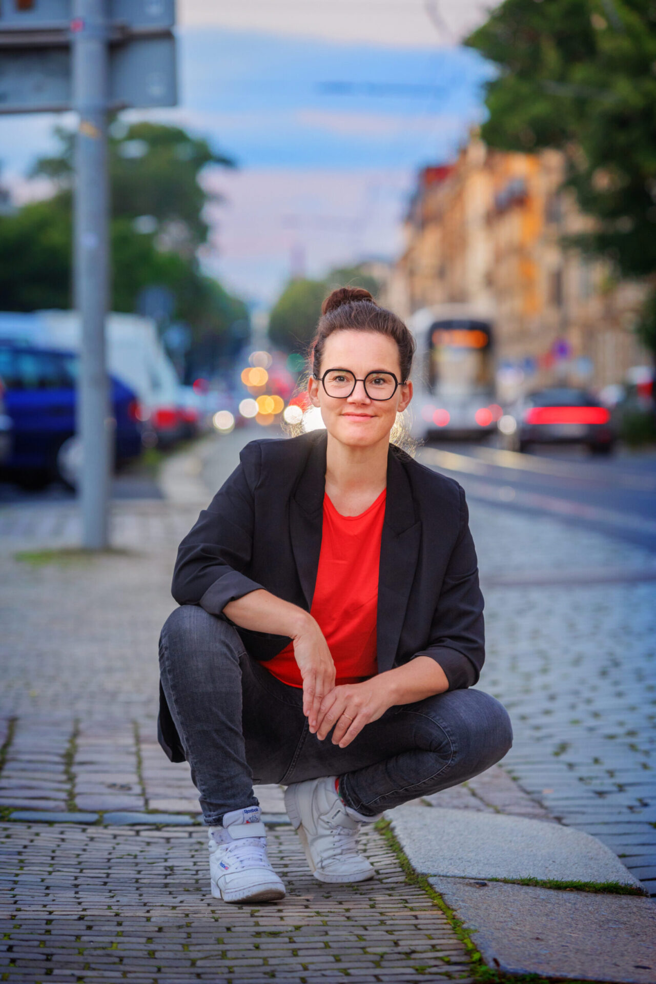 Katja Diehl: „Raus aus der AUTOkratie – rein in die Mobilität von morgen!“  – Lesung & Diskussion –